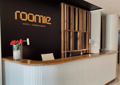 Roomie Salta by DOT Suites, Reception