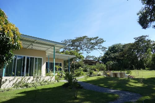 Casitas Vista Verde, Primary image