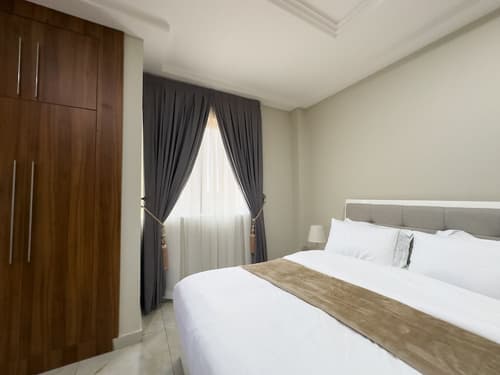 The AUD Luxury Apartments, Room