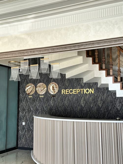 Colibri Hotel, Reception