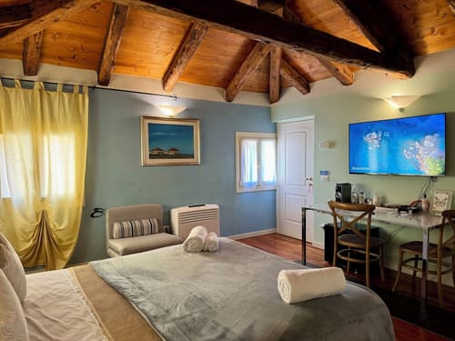 First Dream Venice, Room