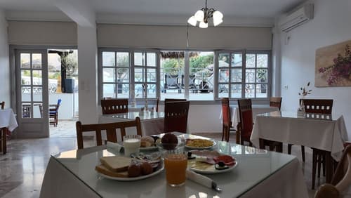 Marybill, Breakfast area
