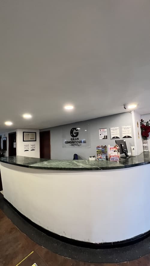 Hotel Gran Conquistador 33, Reception