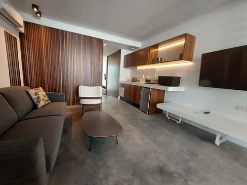 Clos de la Rivière, Room