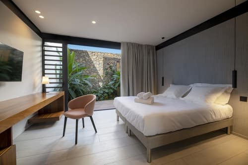 Clos de la Rivière, Room