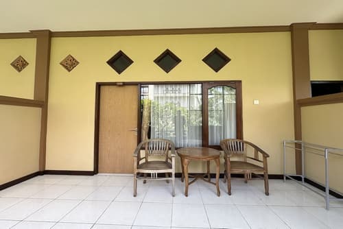 Taxa Raya Guest House, Room