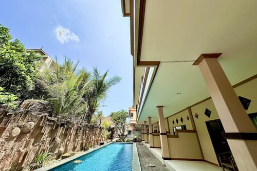 Taxa Raya Guest House, Primary image