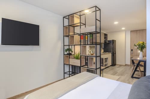 Once 94 by Jalo, Room