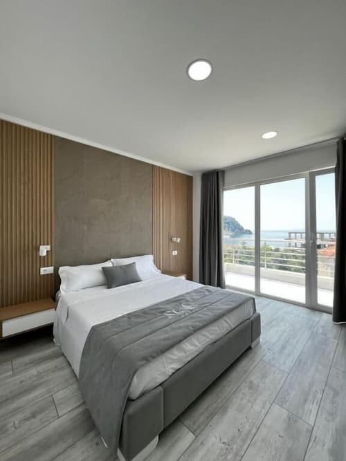 Hotel Stolis, Primary image