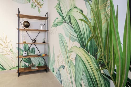 Roots Hotel, Reception