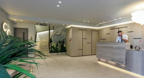 Arcadion Hotel, Reception