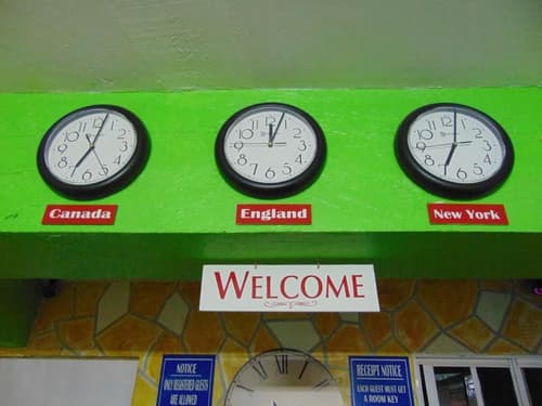 Tropical Manor Inn, Reception