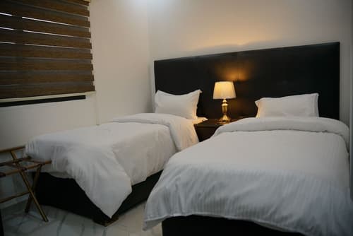 Mansi Residence, Room