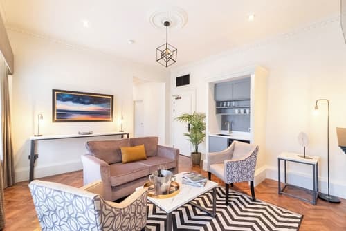 King Street Aparthotel, Room