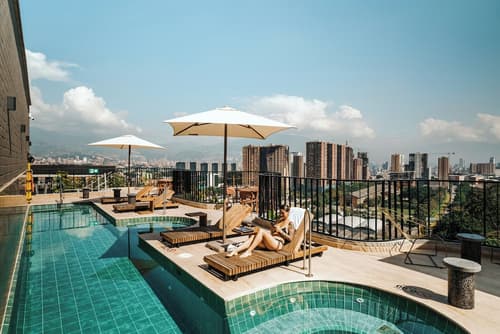 Heiss Hotel By Jalo, Pool