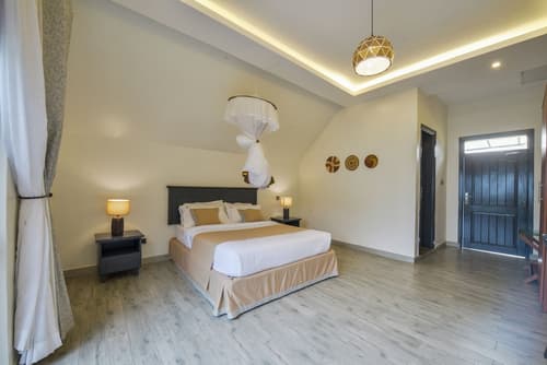 Kabale Safari Club, Room