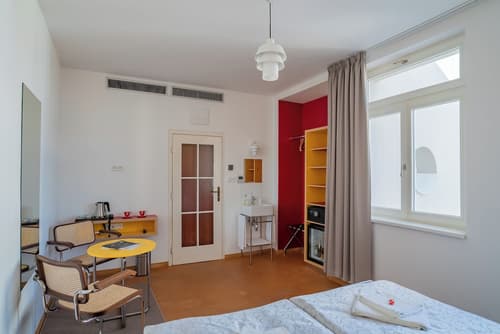 Hotel Avion - National Cultural Monument - ICONIC HOUSES, Room