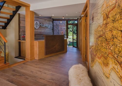 Huenú by DOT Boutique, Reception