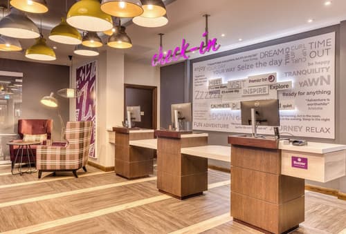 Premier Inn Cork City Centre, Reception