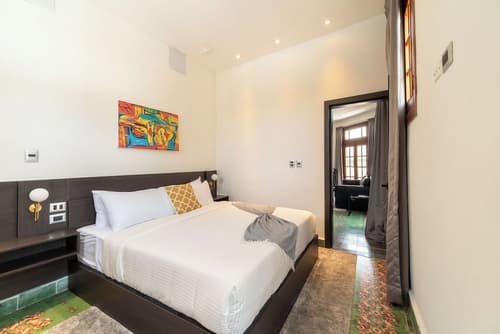 Empyrean Art Deco, Room