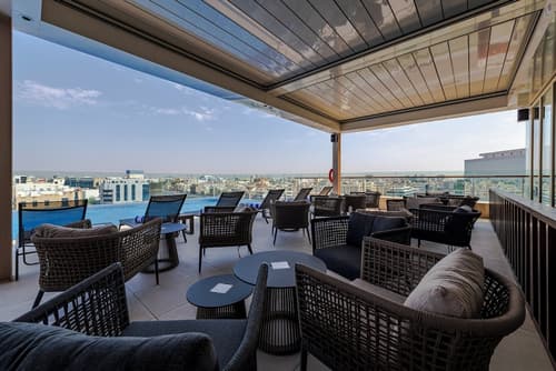 Millennium Al Masar, Outdoor pool