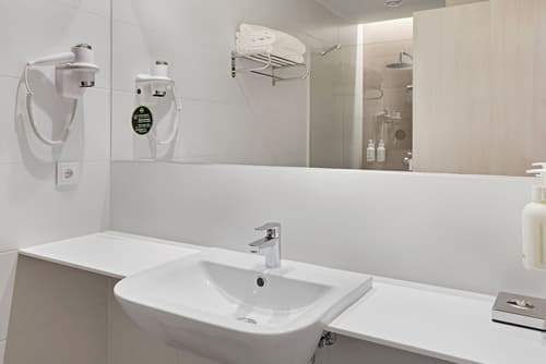 B&B Hotel Santiago Milladoiro, Room