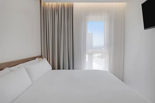 B&B Hotel Santiago Milladoiro, Room