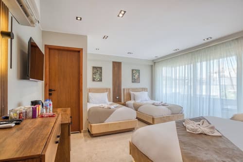 Gaia Pyramids Hotel, Room