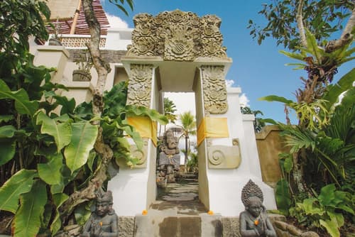 The Nenggala Suite, Lobby