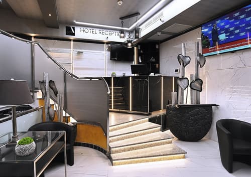 Fashion City Hotel, Reception