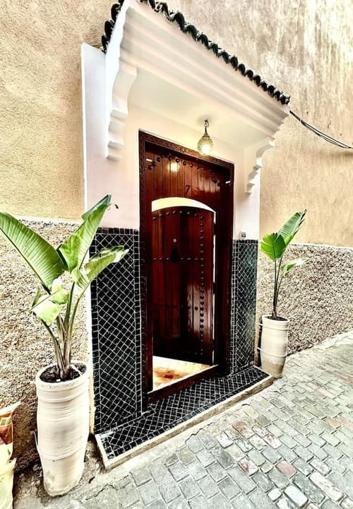 The Little Hara, Lobby