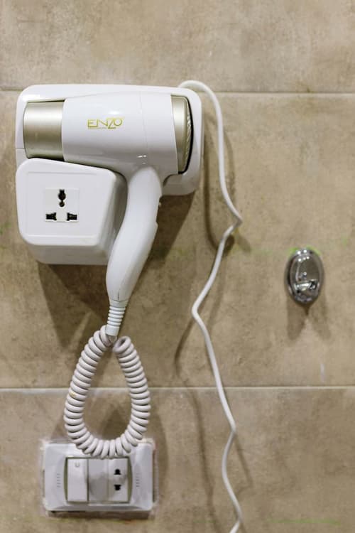 Pyramids sunshine view, Room