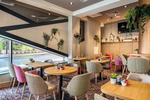 Point A Liberties, Lobby lounge