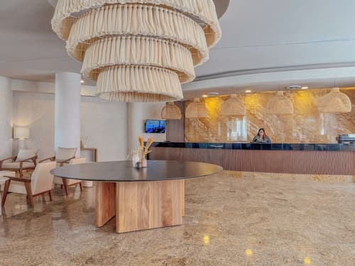 GR Solaris Lighthouse Los Cabos, Reception