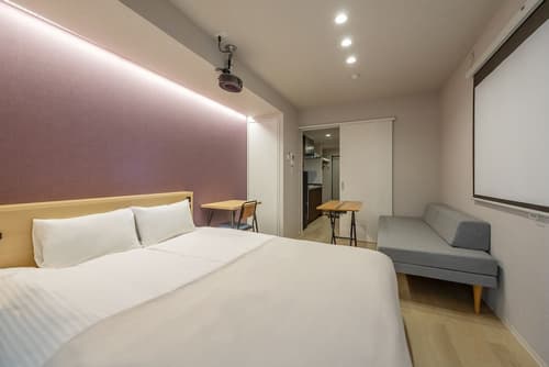 Minn Umeda Nakazakicho, Room