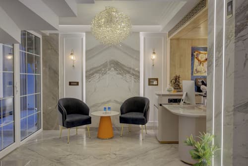 Empire Platinum Suites, Reception