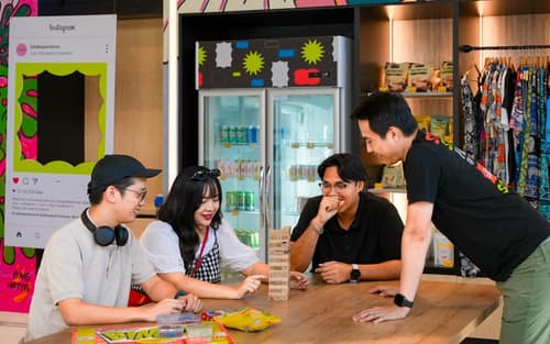 Lub d Bangkok Chinatown, Lobby