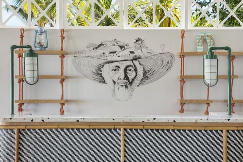 C Rodrigues Mourouk, Lobby