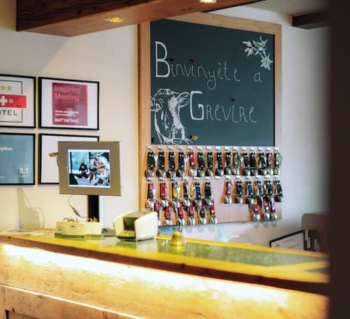 Hôtel de Gruyères, Reception