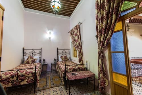 Riad Taryana, Room