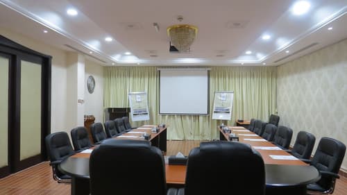 THE PARK HOTEL Formerly Al Jawhara Gardens, Meeting facility