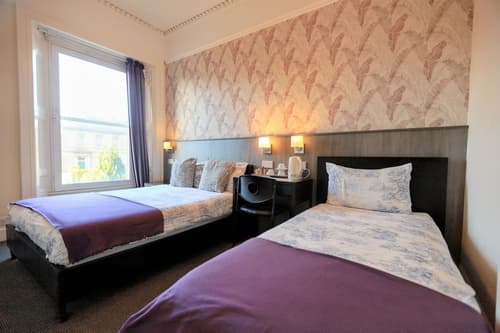 Edinburgh Holiday Guest House, Room