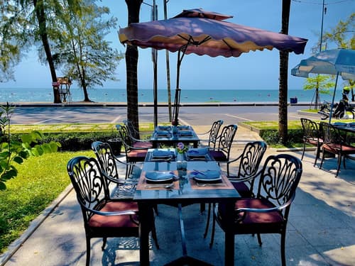 Sea Breeze Resort, Restaurant