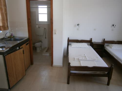 Kohili Studios, Room