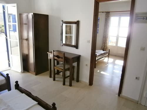 Kohili Studios, Living area