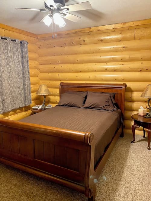 Meandering Moose Lodging, Room