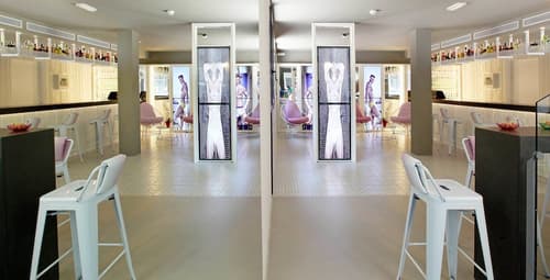 Axel TWO Barcelona - Adults Only, Reception