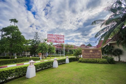 Pimann Inn Hotel, Property grounds