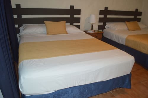 Hotel Flor Blanca, Room