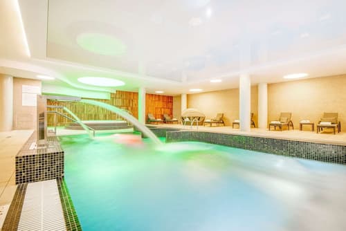 DoubleTree by Hilton Krakow Hotel & Convention Center, Pool